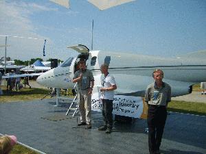 Presentation of WFH in front of the D-JET cockpit mockup